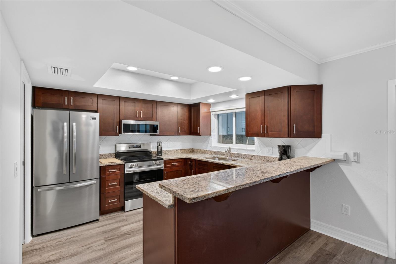 Image 12 of 34 For 6660 Cape Hatteras Way Ne 2