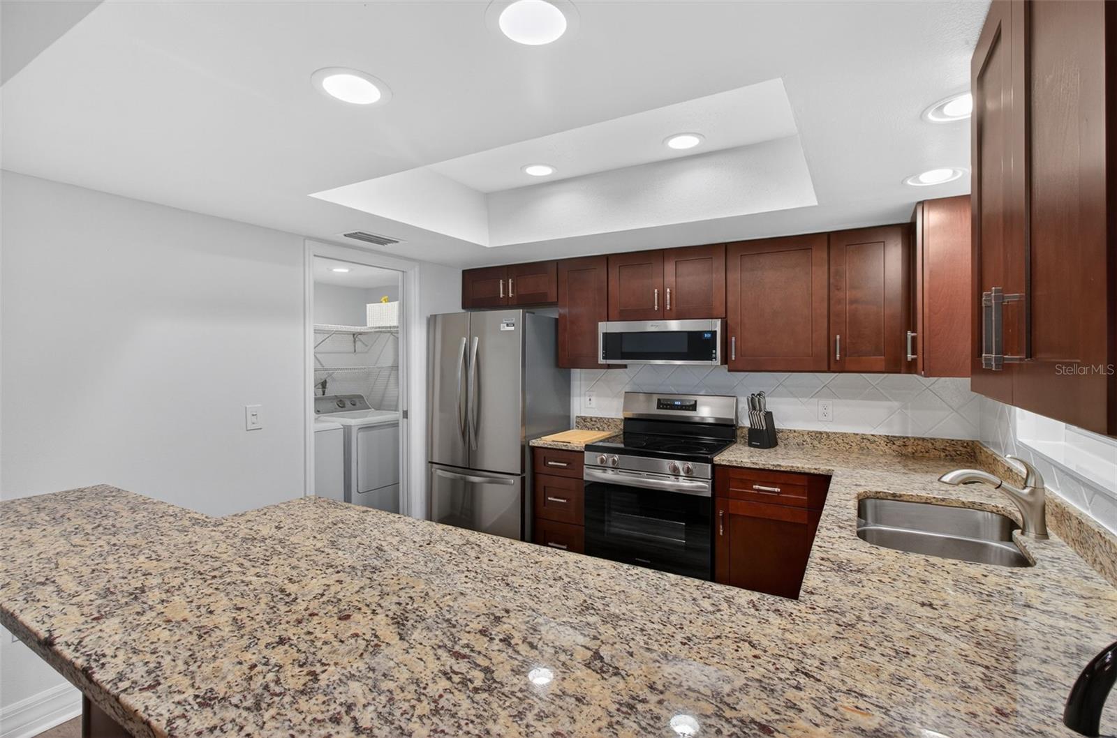 Image 13 of 34 For 6660 Cape Hatteras Way Ne 2