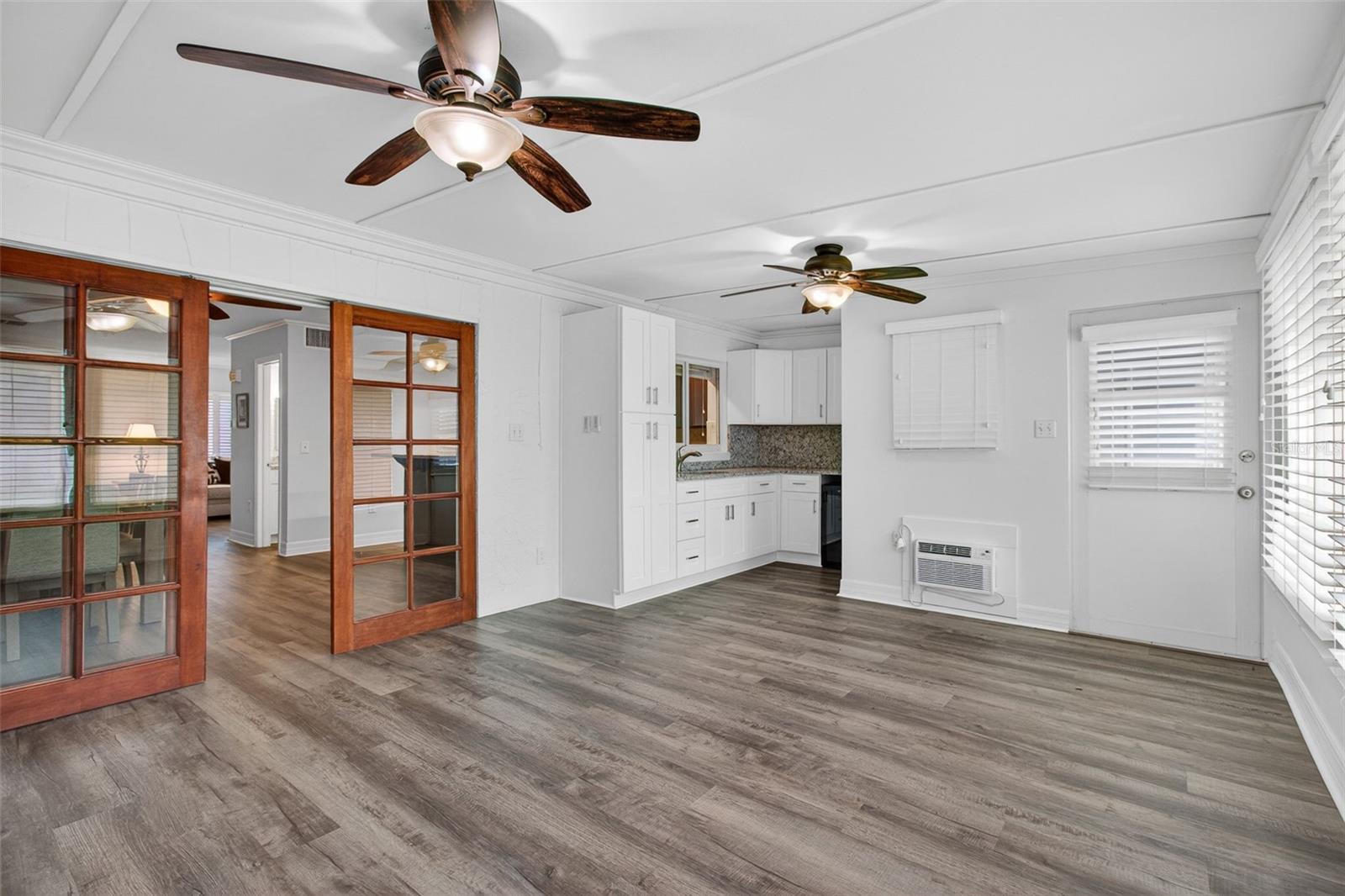 Image 17 of 34 For 6660 Cape Hatteras Way Ne 2