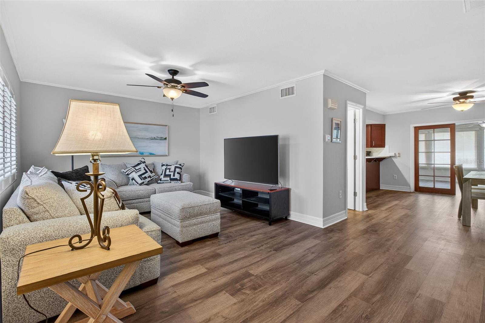 Image 5 of 34 For 6660 Cape Hatteras Way Ne 2