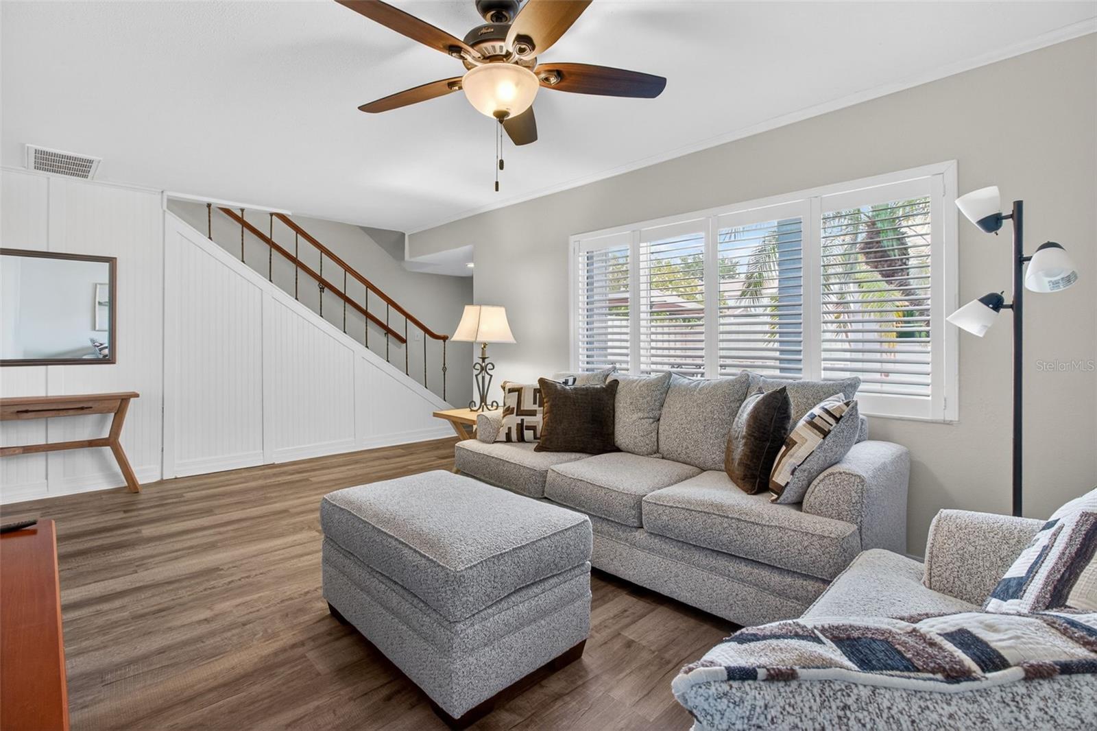 Image 7 of 34 For 6660 Cape Hatteras Way Ne 2