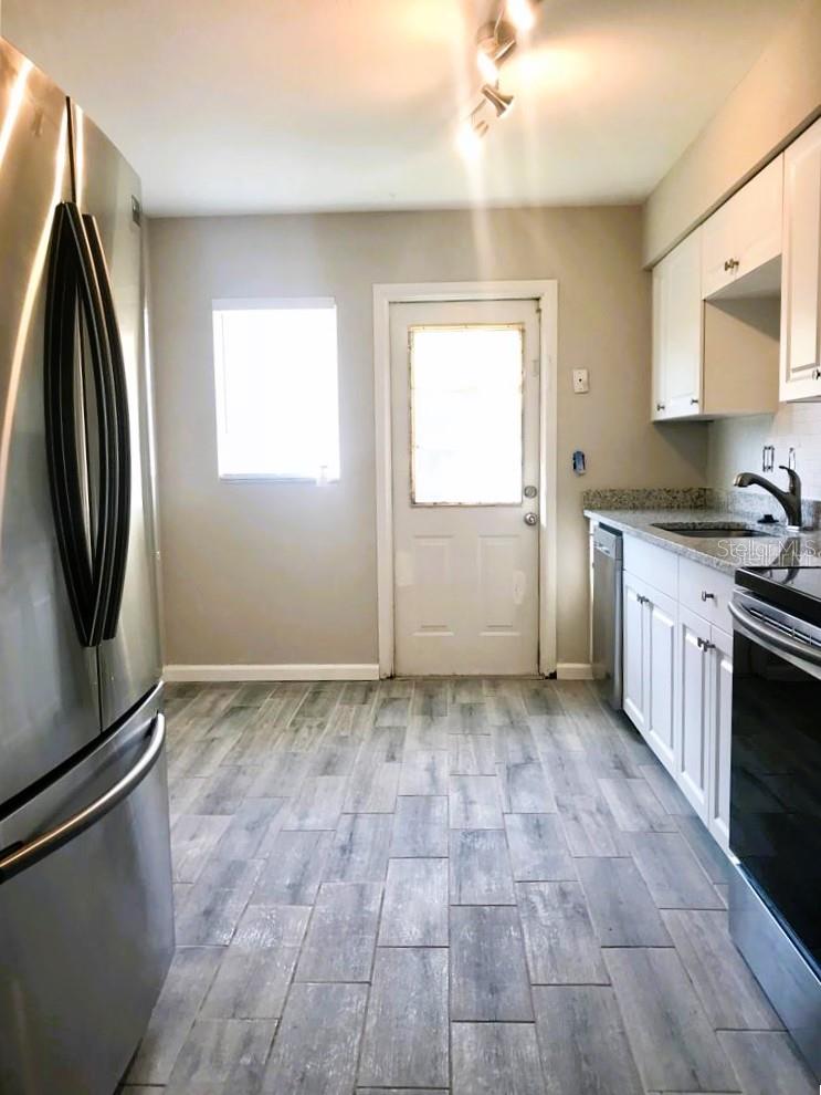 Image 4 of 8 For 6405 Roberts Avenue B