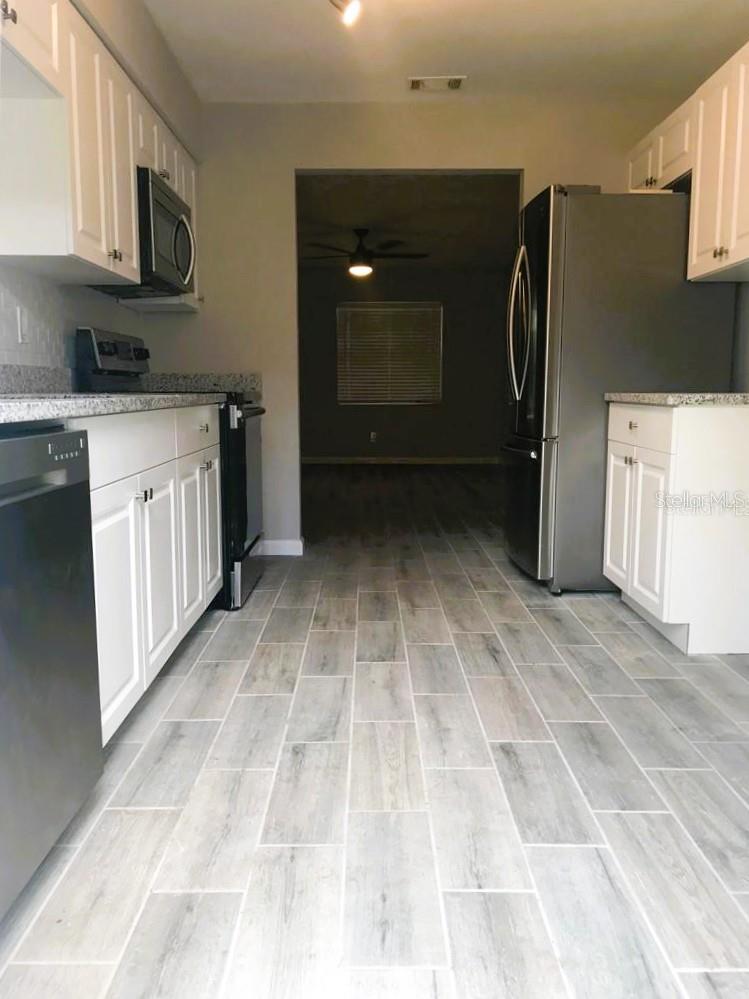 Image 5 of 8 For 6405 Roberts Avenue B