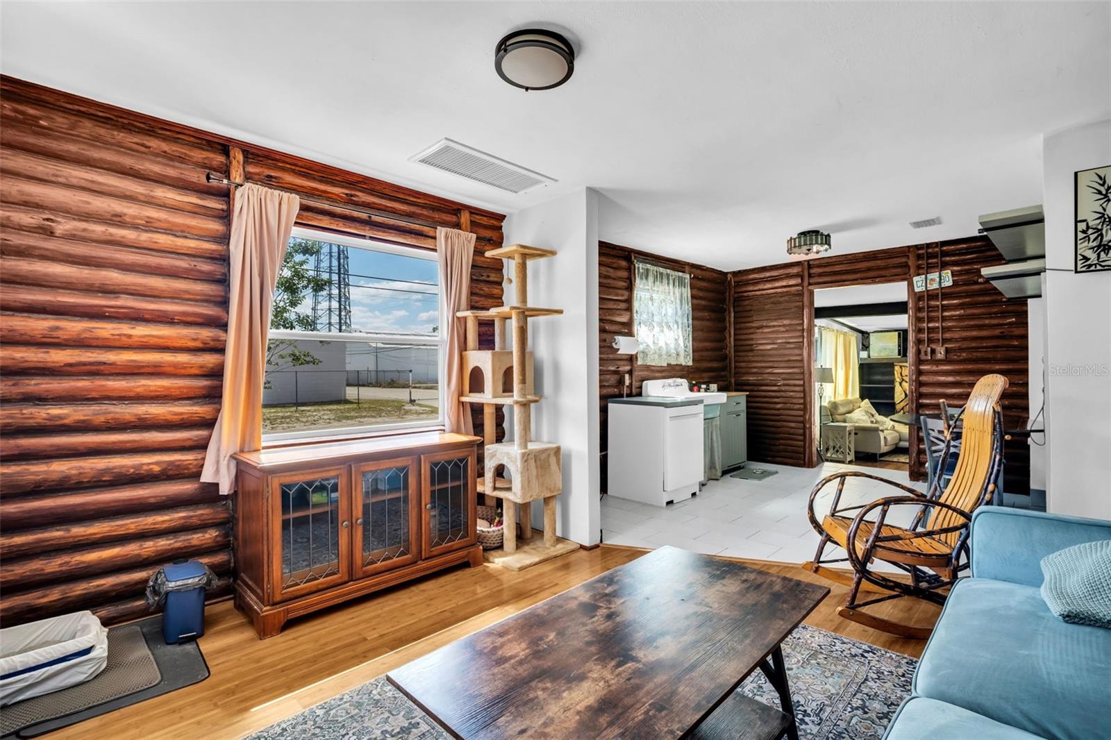 Image 15 of 38 For 2600 26th Avenue N