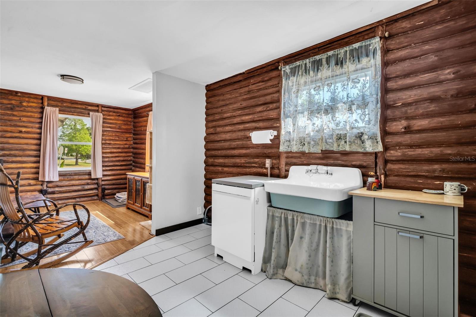 Image 17 of 38 For 2600 26th Avenue N