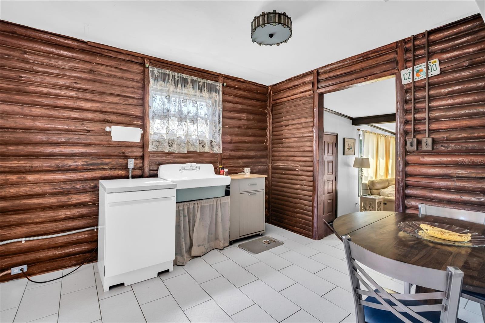 Image 18 of 38 For 2600 26th Avenue N