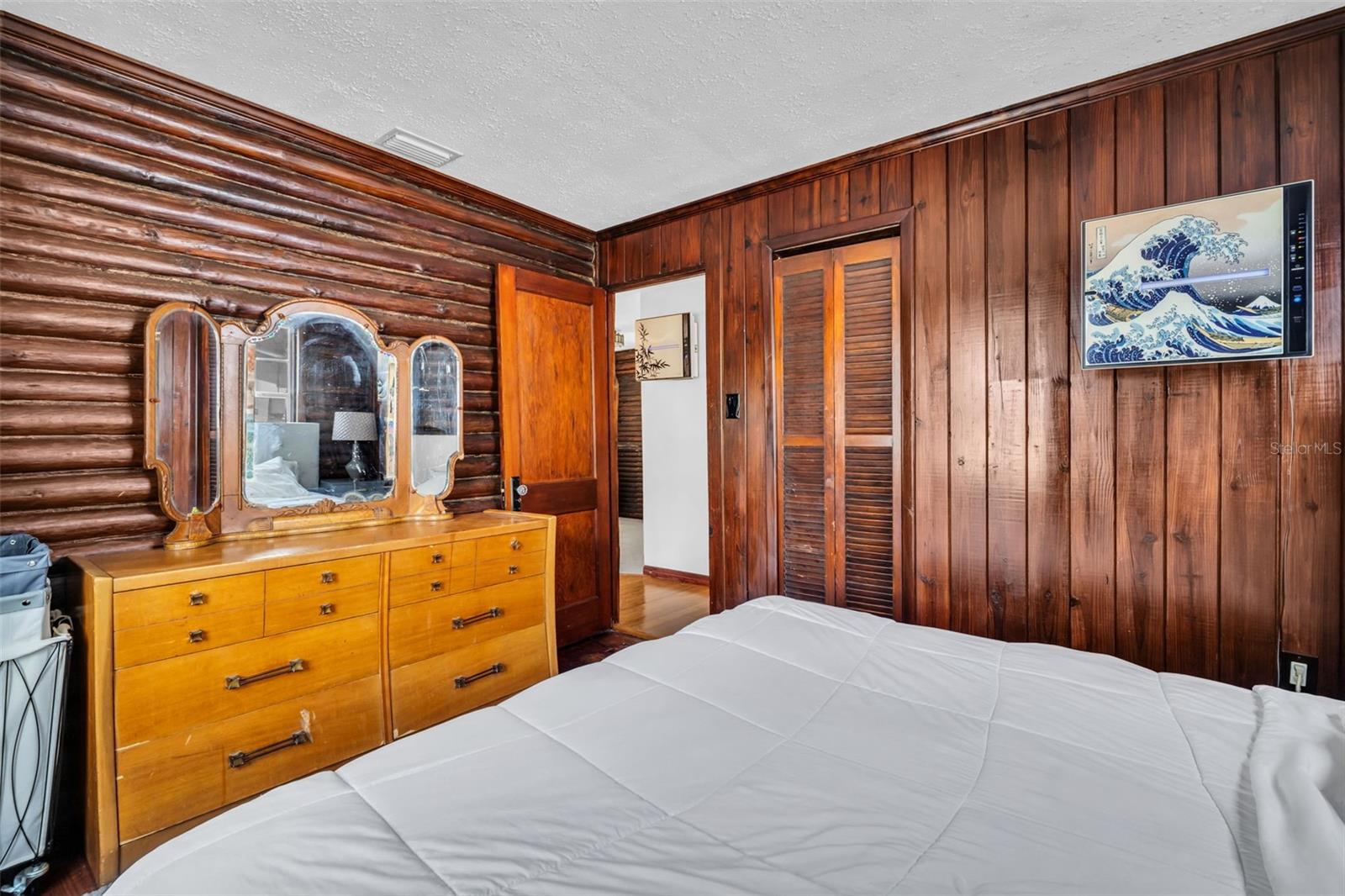 Image 24 of 38 For 2600 26th Avenue N