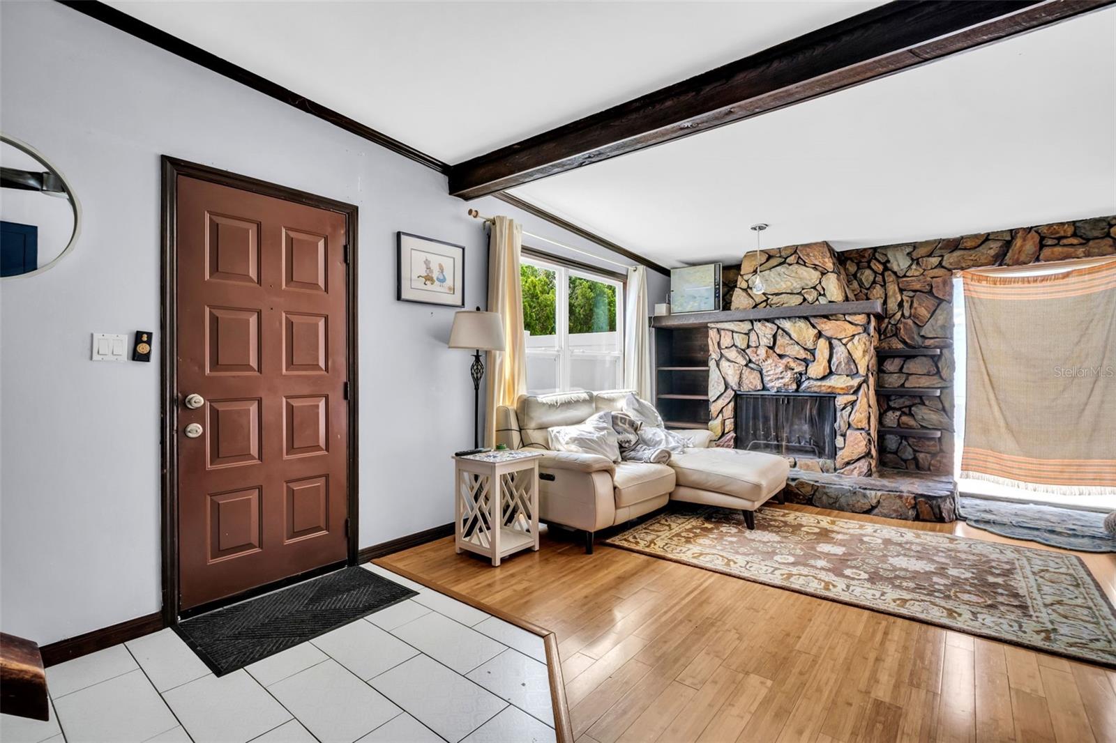 Image 3 of 38 For 2600 26th Avenue N