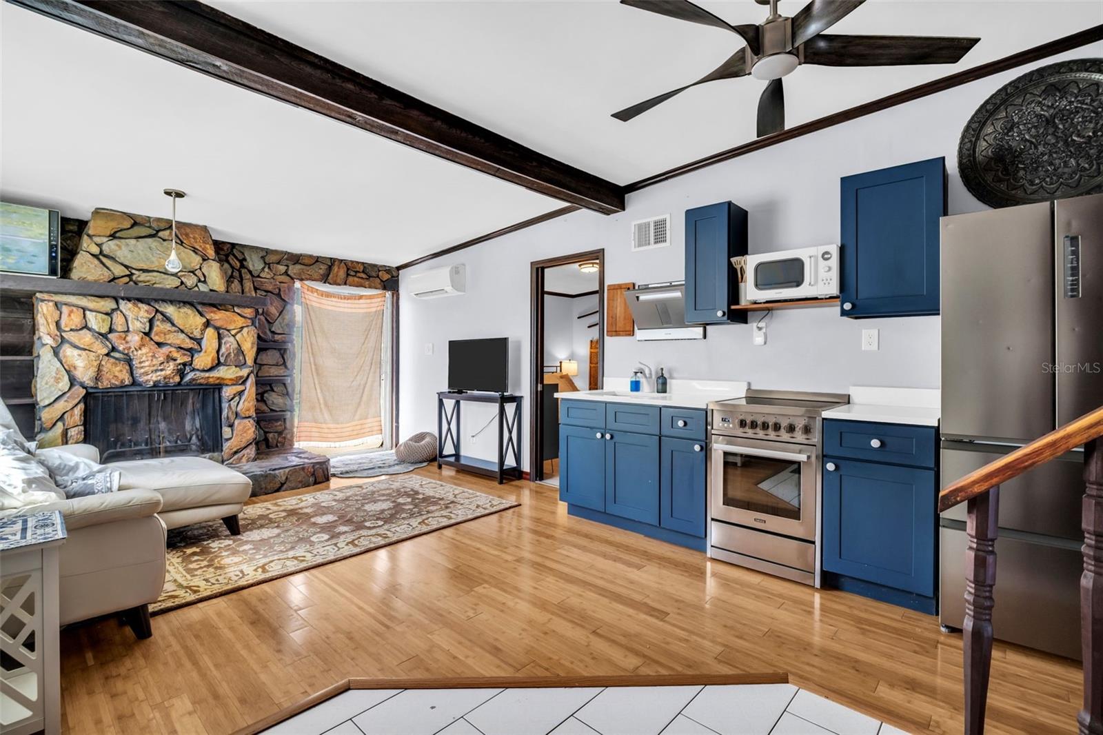 Image 5 of 38 For 2600 26th Avenue N