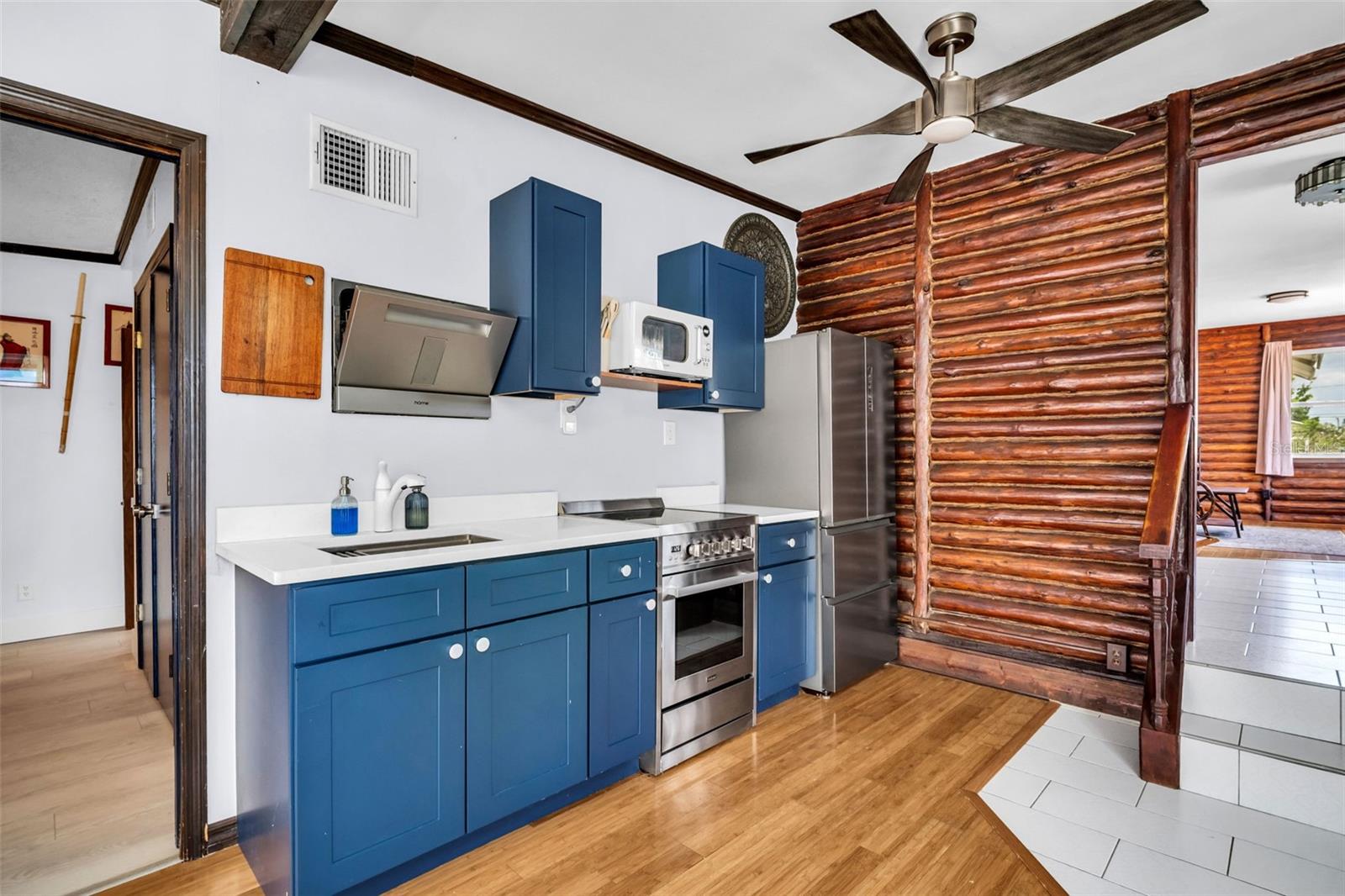 Image 6 of 38 For 2600 26th Avenue N