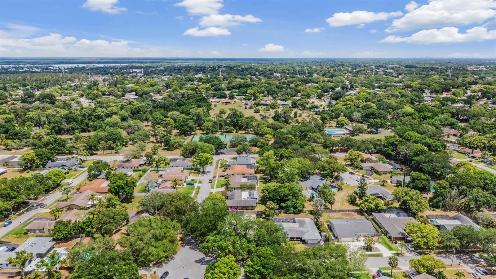 Listing photo id 57 for 848 Hillside Drive