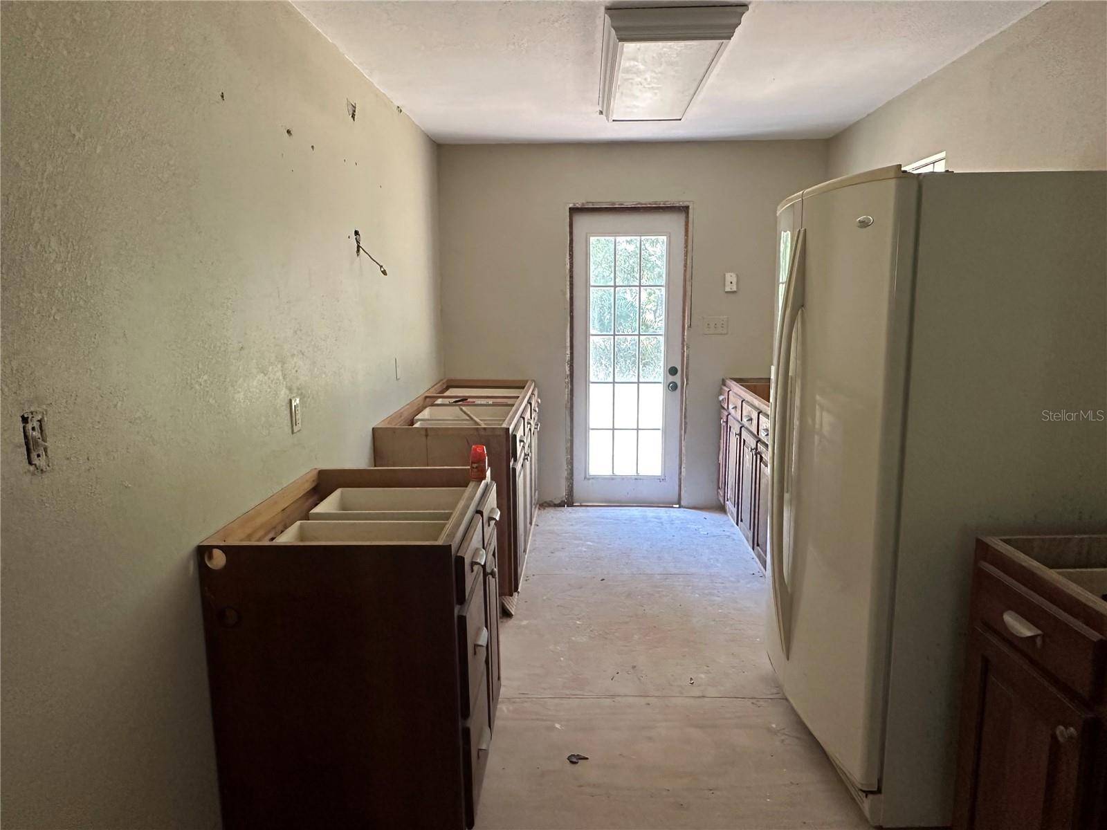 Image 15 of 22 For 26314 Glenwood Drive