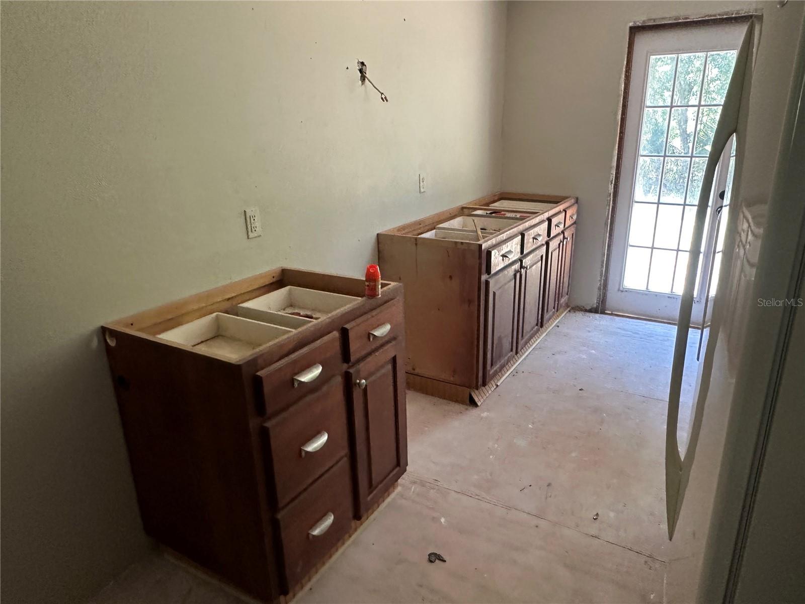 Image 17 of 22 For 26314 Glenwood Drive