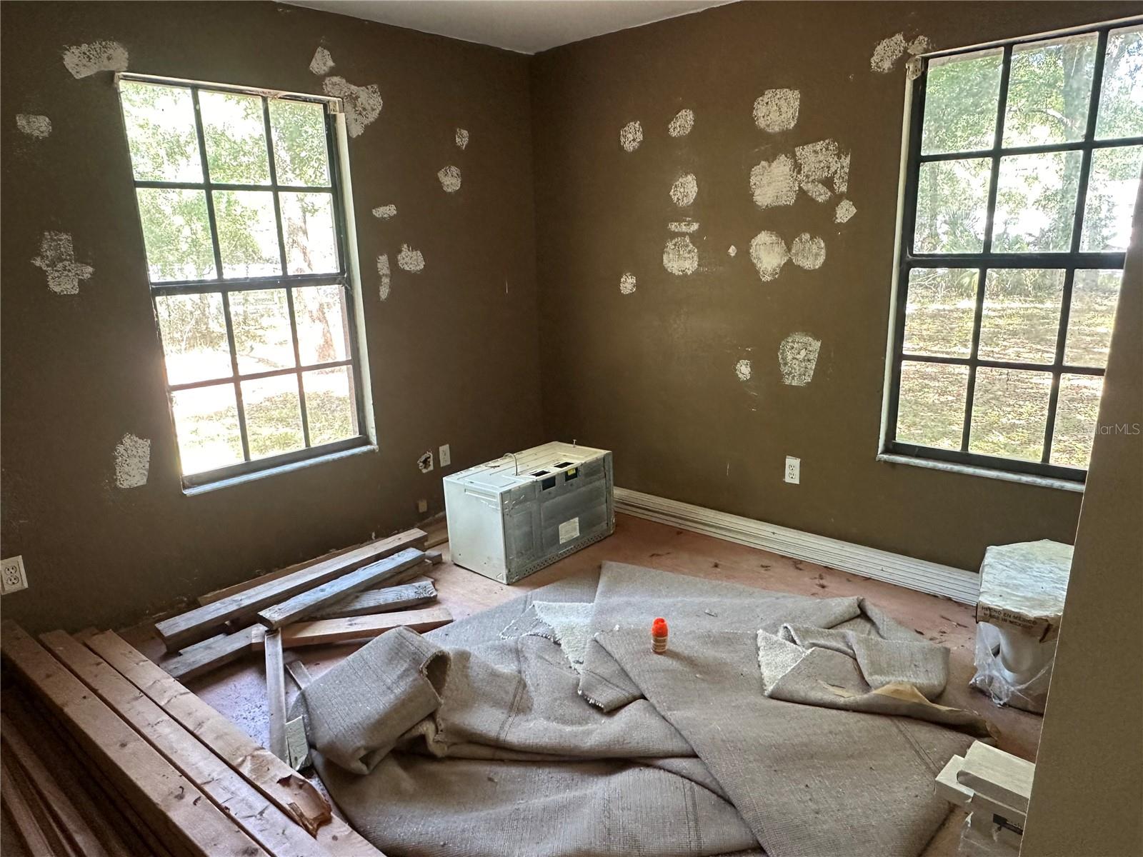 Image 18 of 22 For 26314 Glenwood Drive