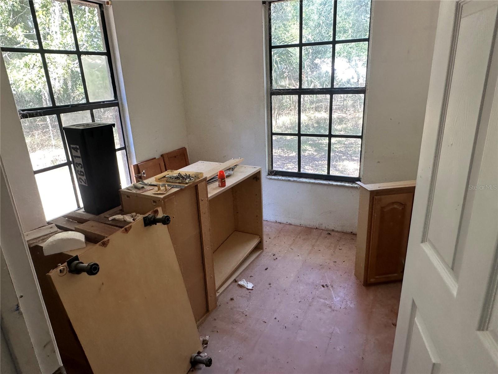 Image 20 of 22 For 26314 Glenwood Drive