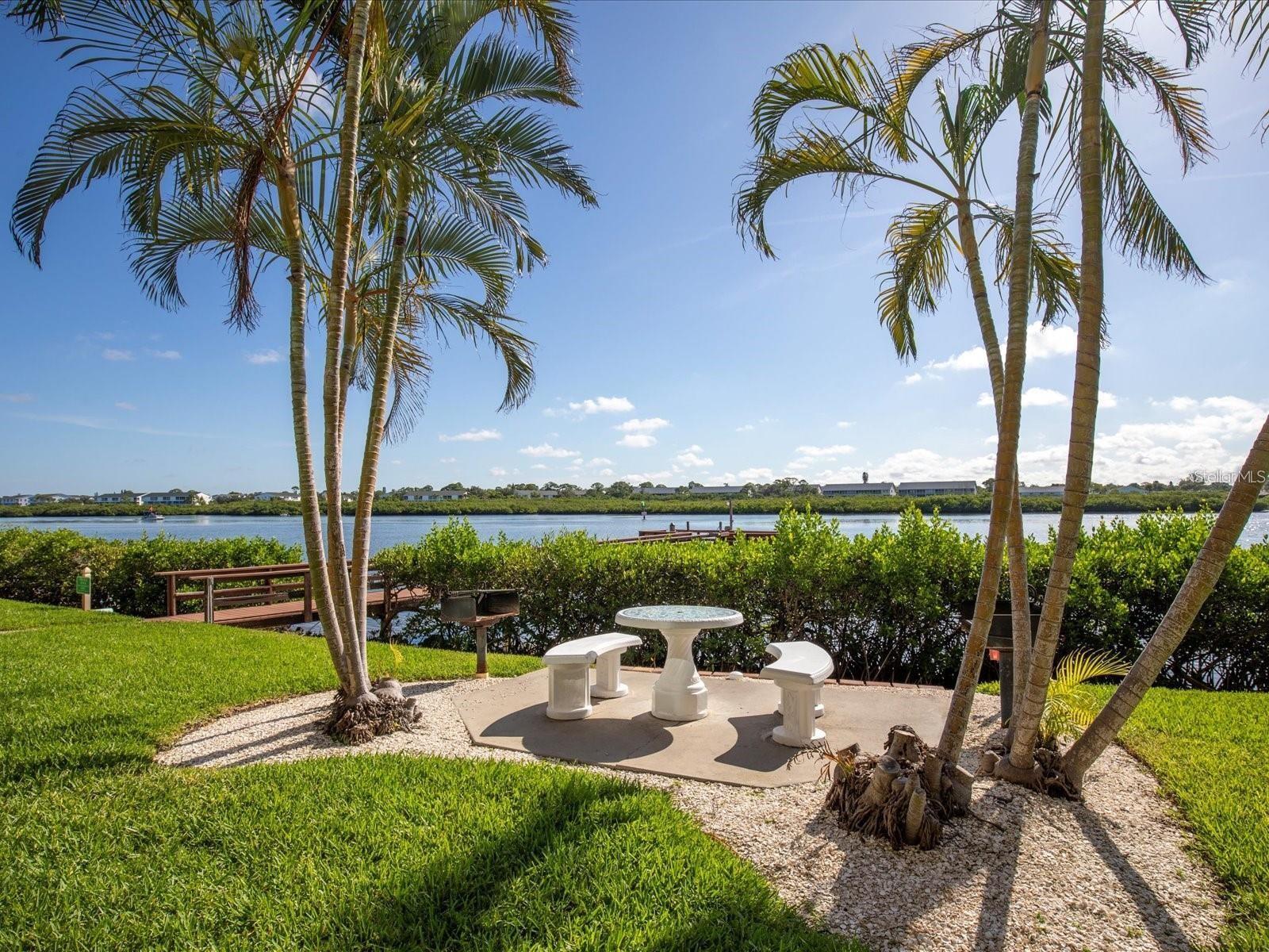 Image 27 of 30 For 19725 Gulf Boulevard 43