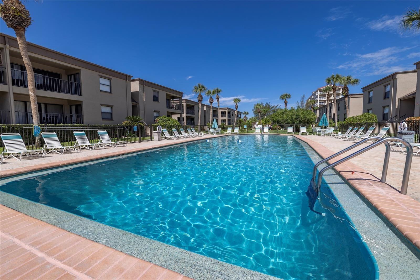 Image 30 of 30 For 19725 Gulf Boulevard 43