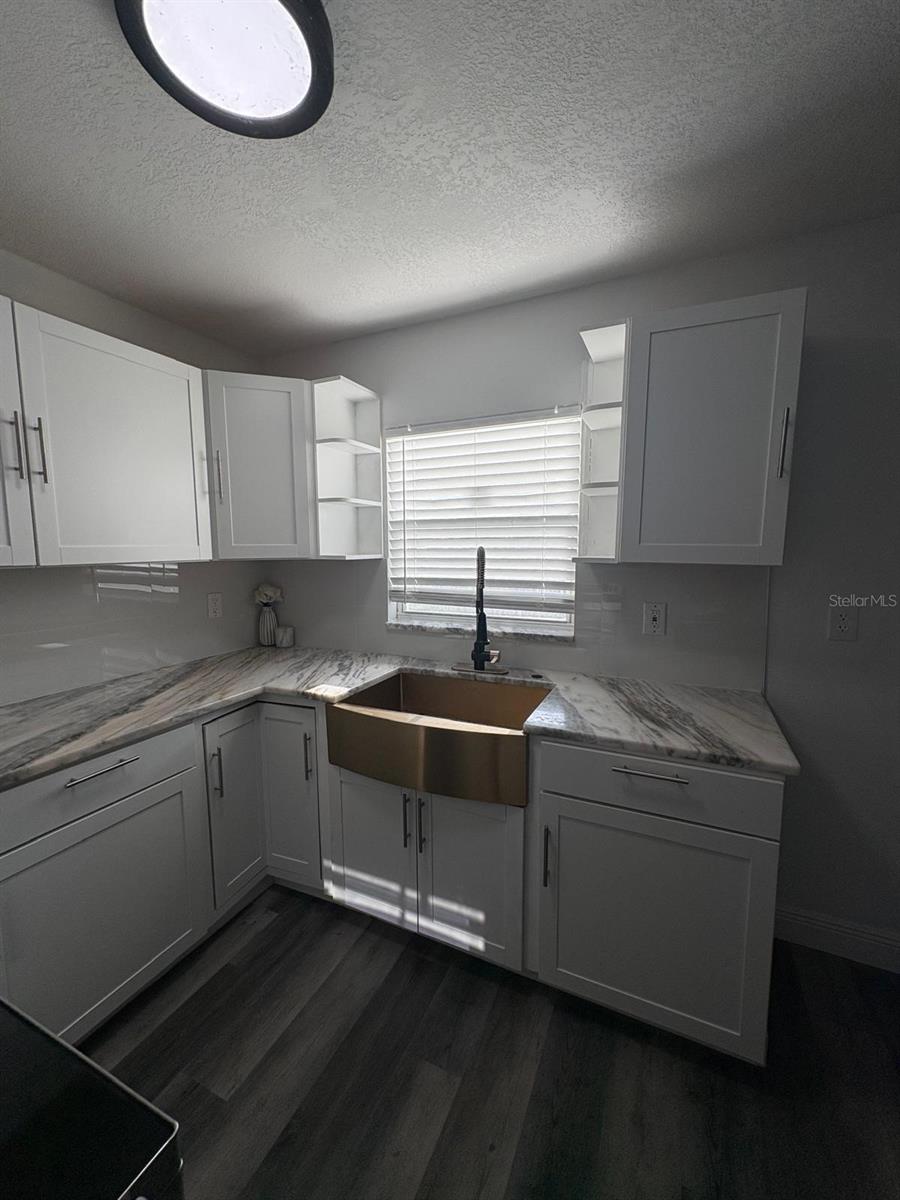 Image 12 of 20 For 14347 Delmar Street