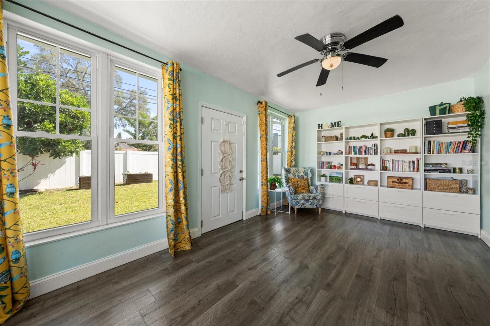 Image 15 of 31 For 13497 100th Avenue