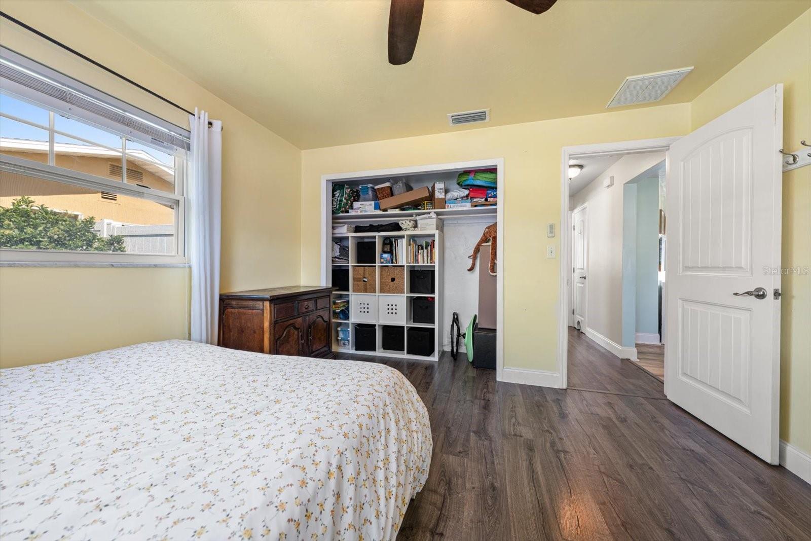 Image 23 of 31 For 13497 100th Avenue