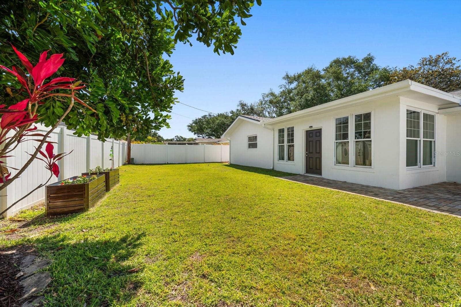 Image 25 of 31 For 13497 100th Avenue