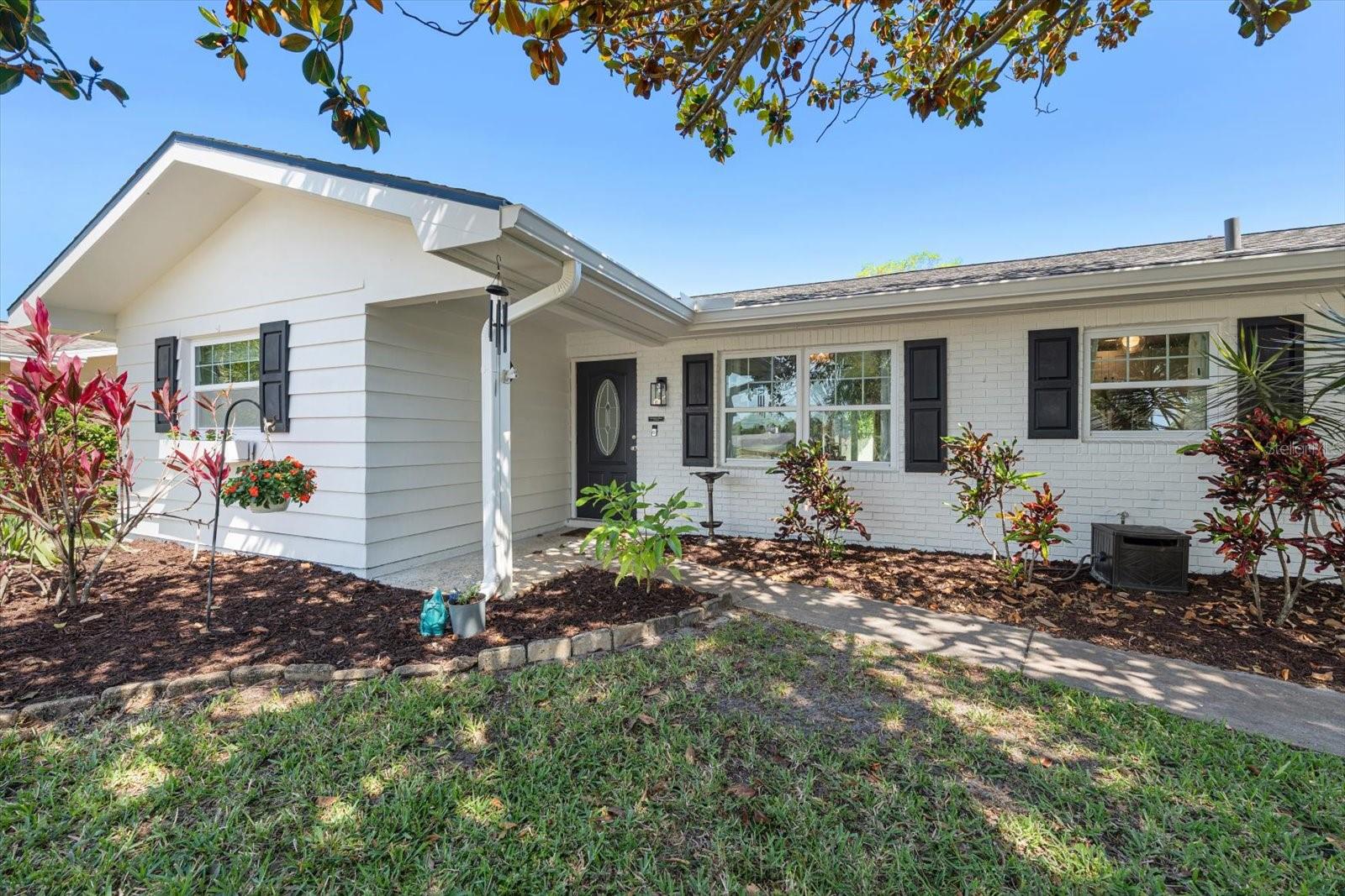 Image 3 of 31 For 13497 100th Avenue