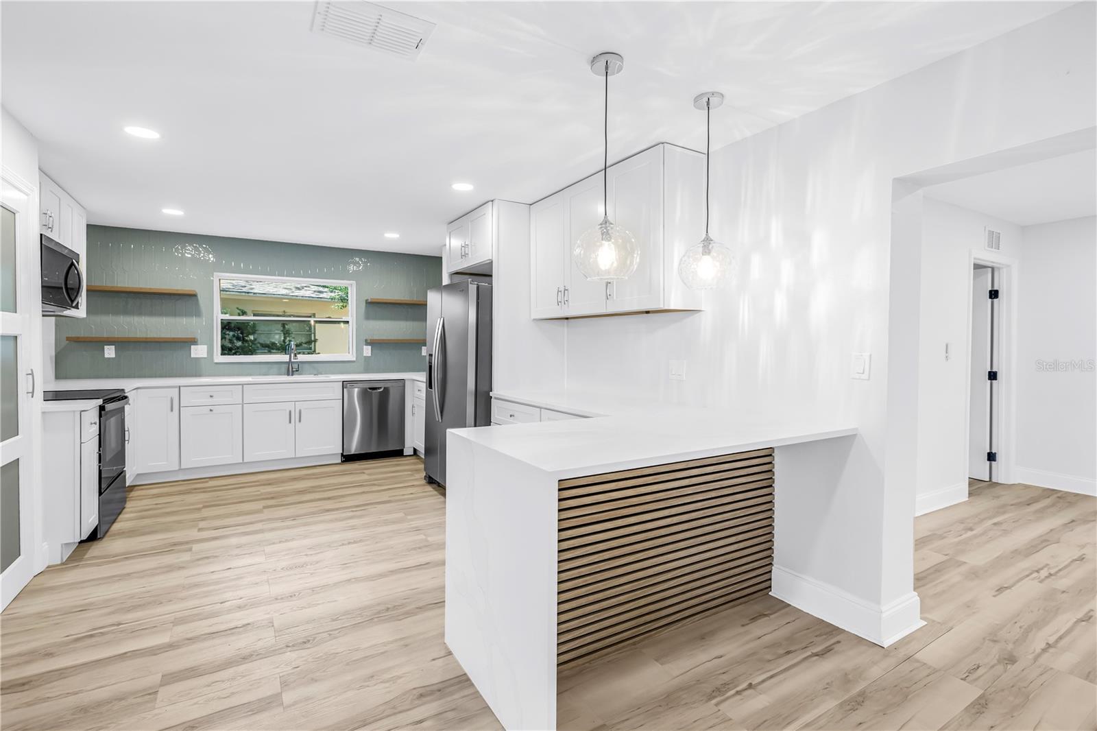 Image 13 of 44 For 2161 Hillwood Court