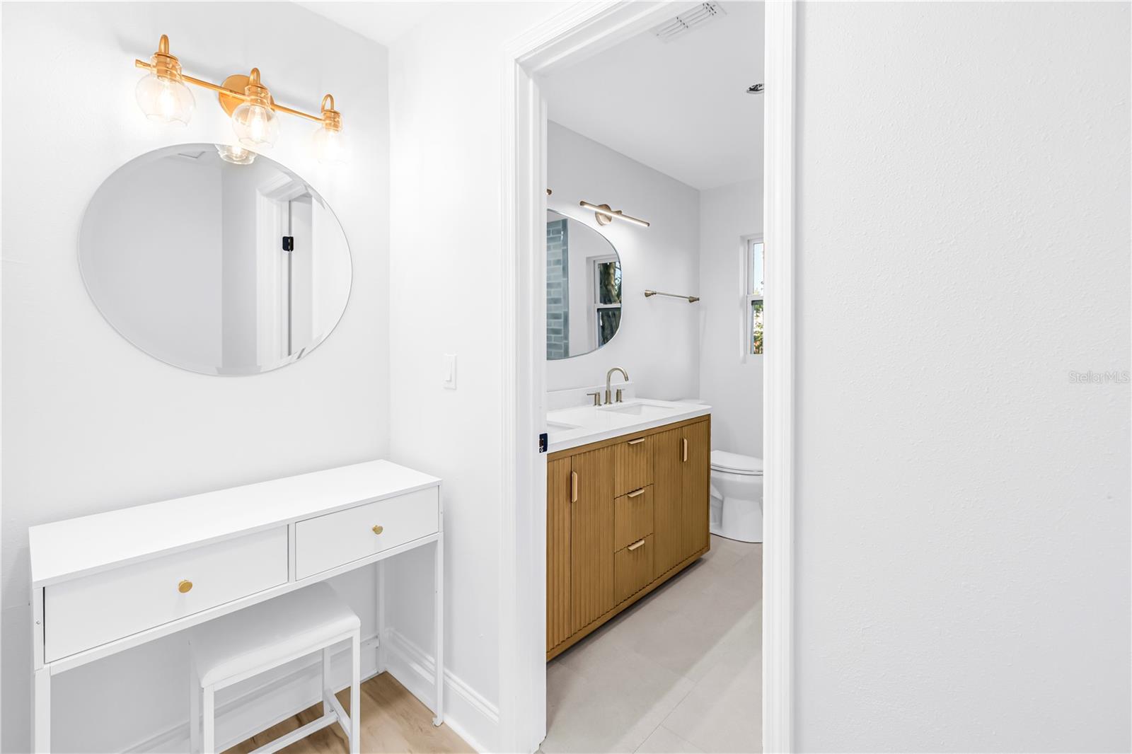 Image 30 of 44 For 2161 Hillwood Court