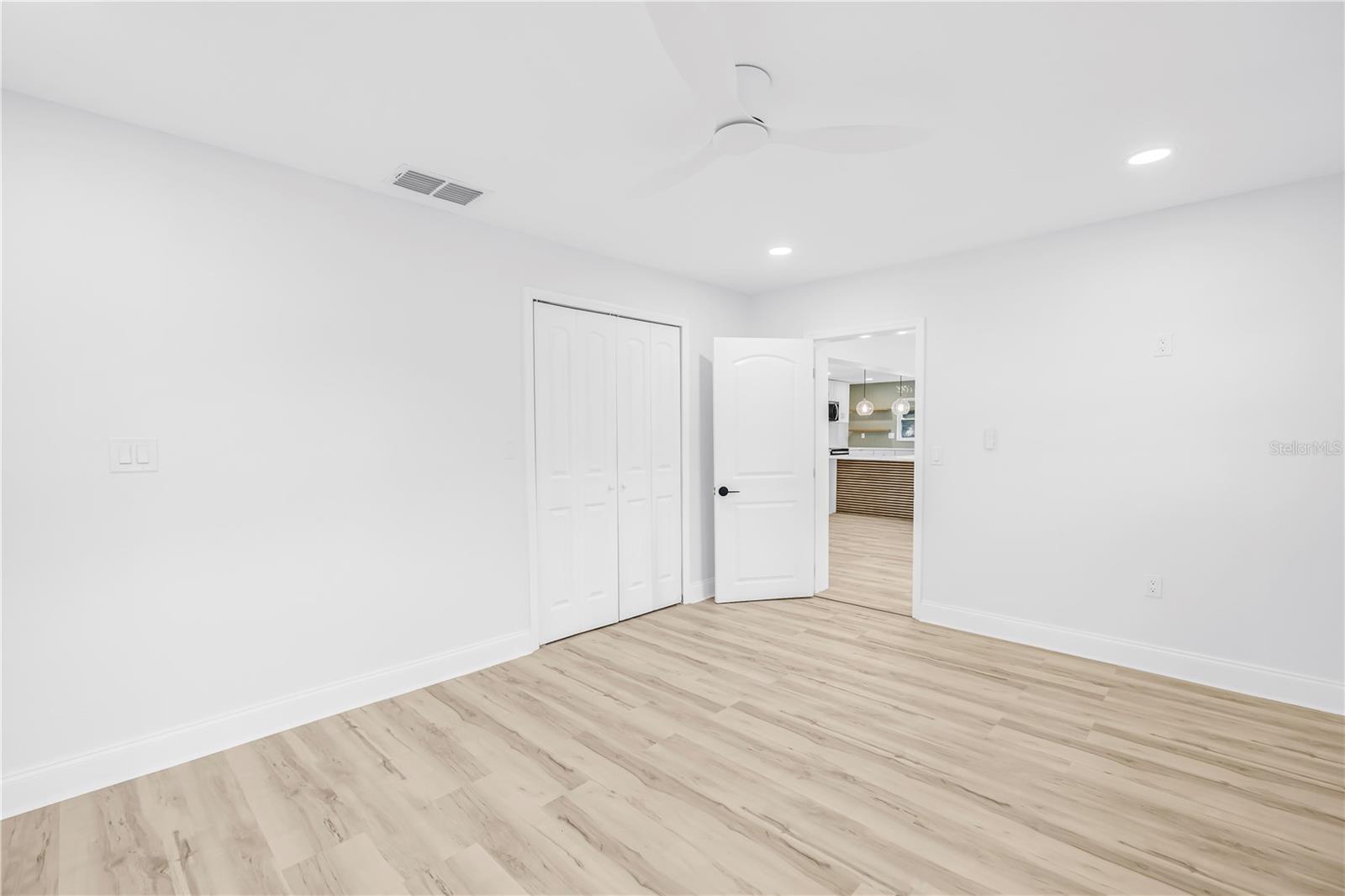 Image 32 of 44 For 2161 Hillwood Court