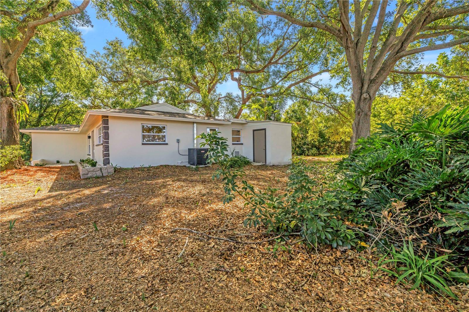 Image 37 of 44 For 2161 Hillwood Court