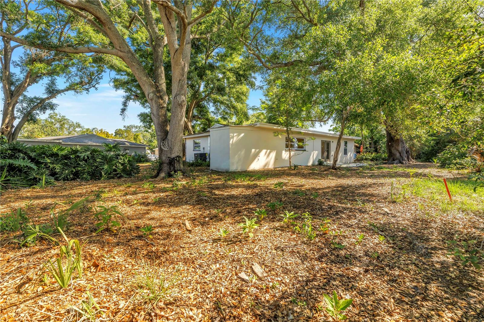 Image 39 of 44 For 2161 Hillwood Court