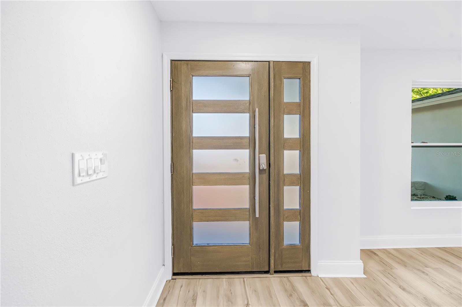 Image 8 of 44 For 2161 Hillwood Court