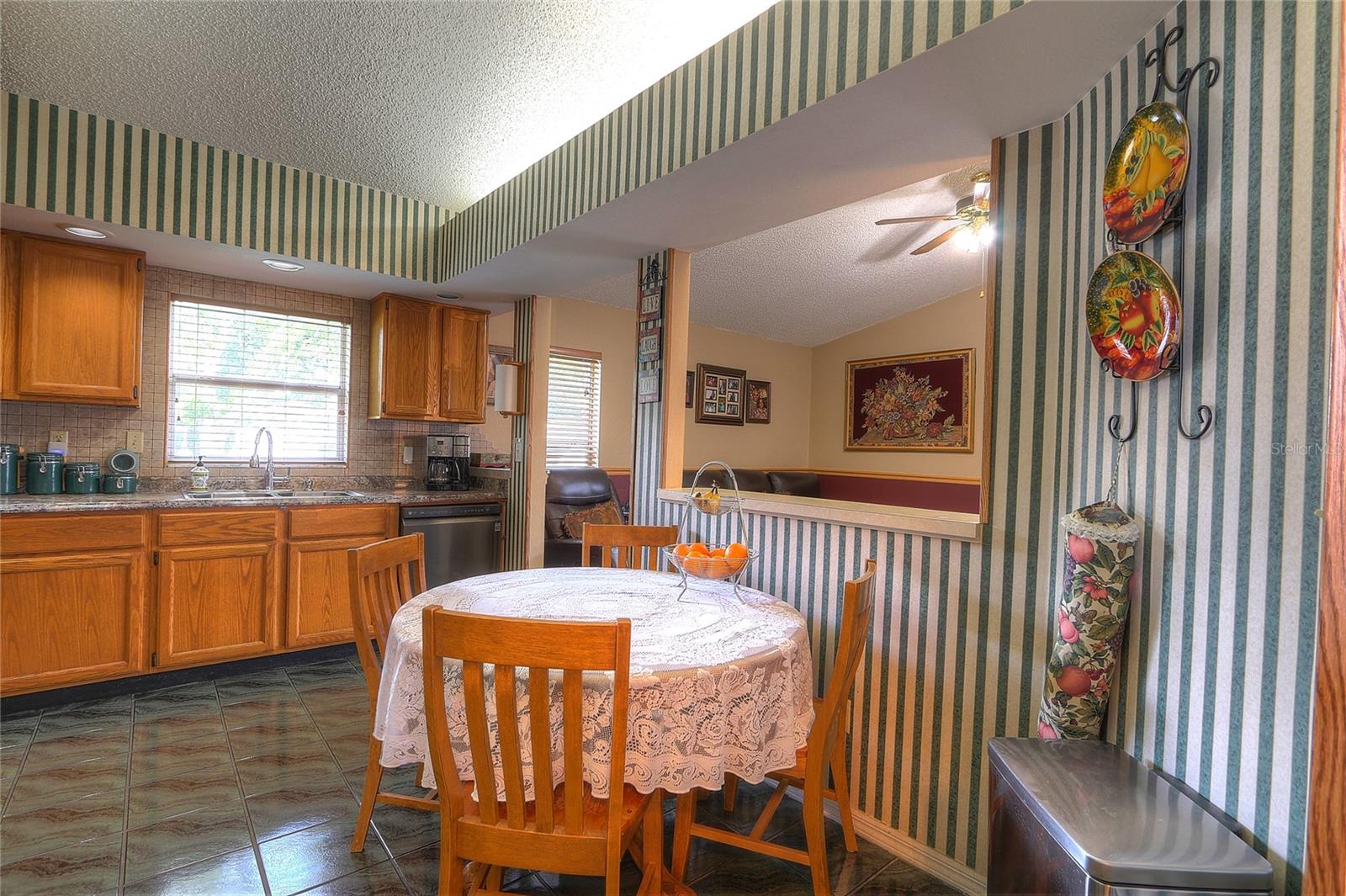 Image 14 of 52 For 11561 Wellman Drive