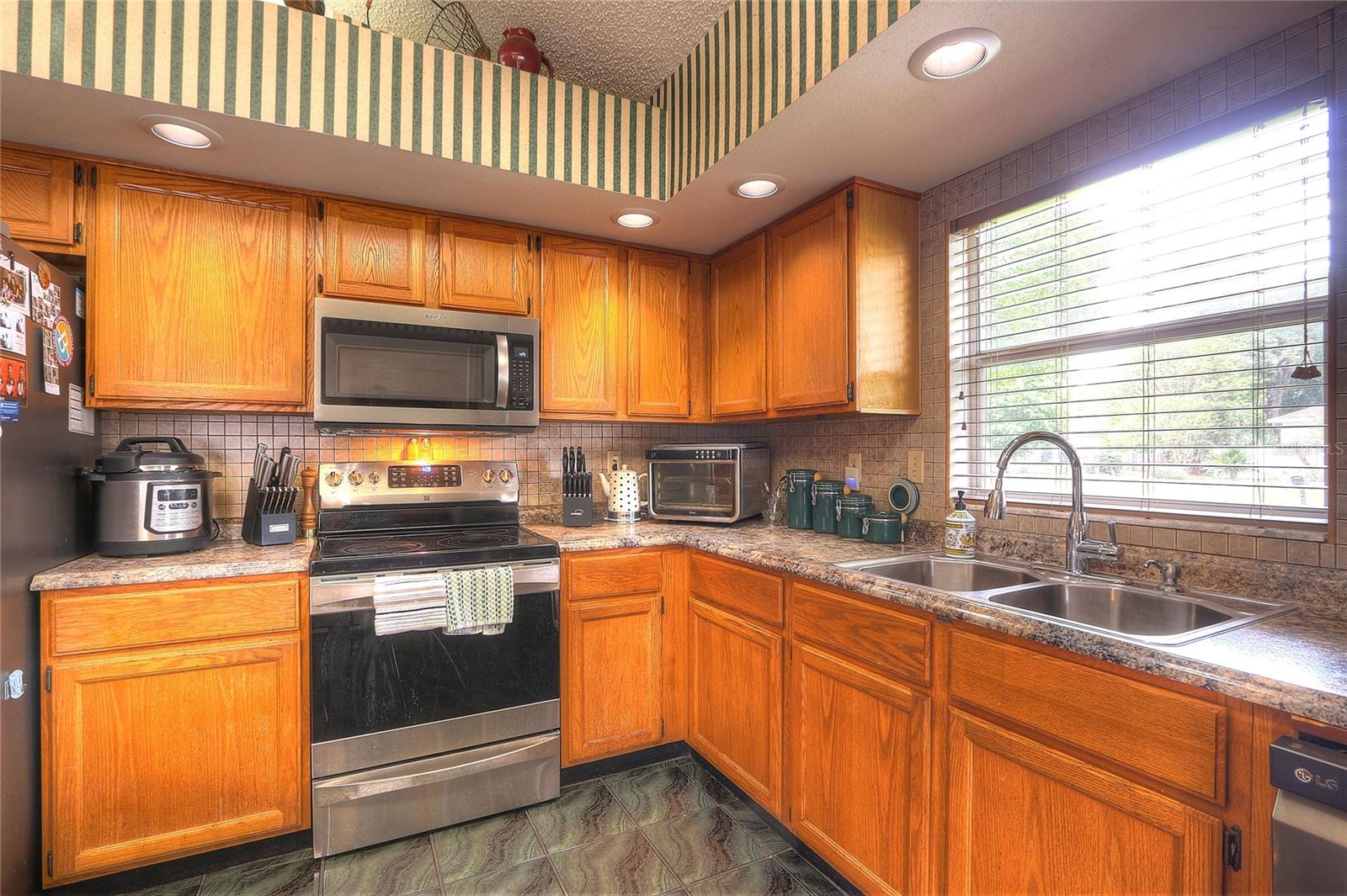 Image 15 of 52 For 11561 Wellman Drive