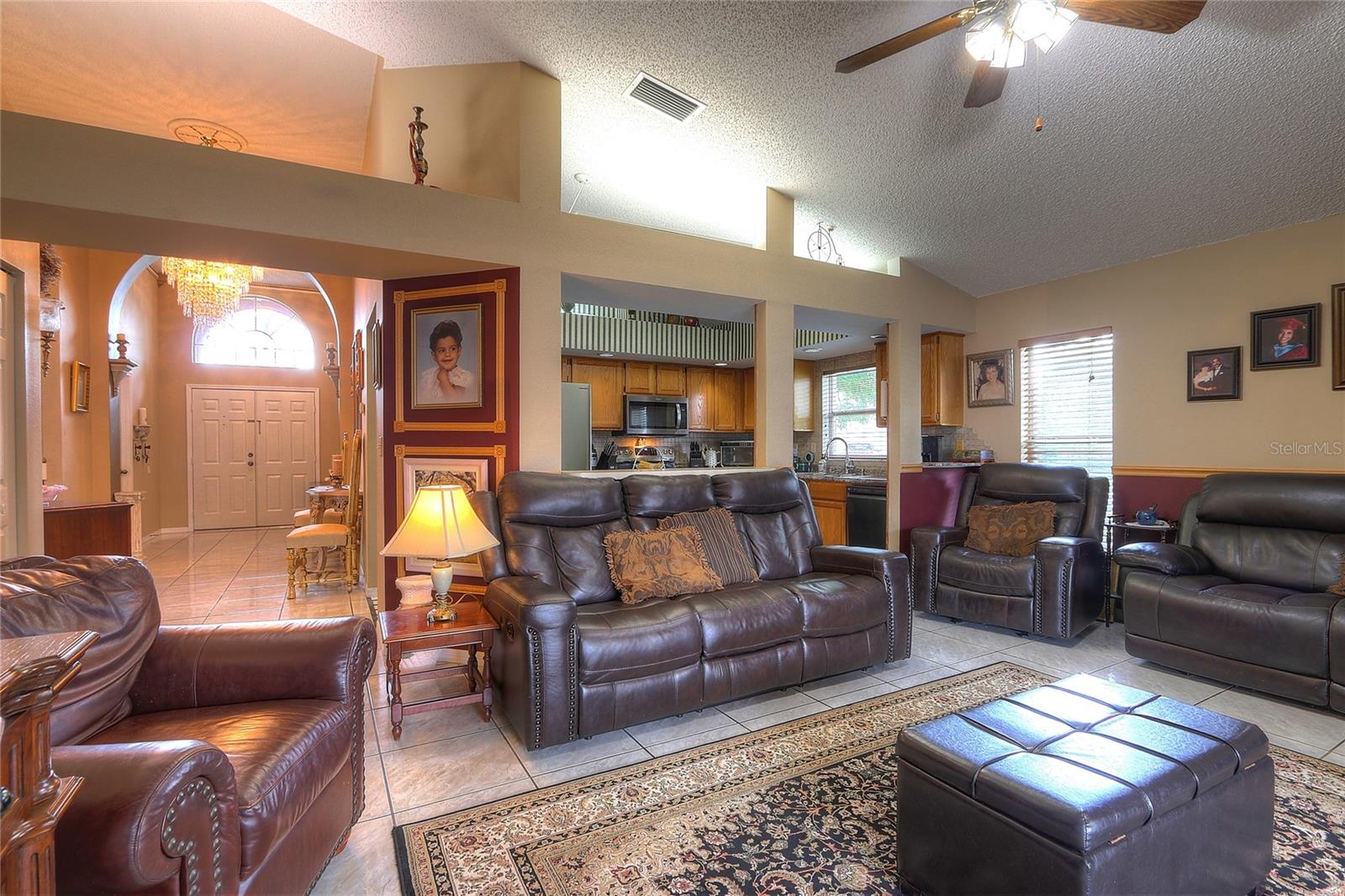 Image 18 of 52 For 11561 Wellman Drive