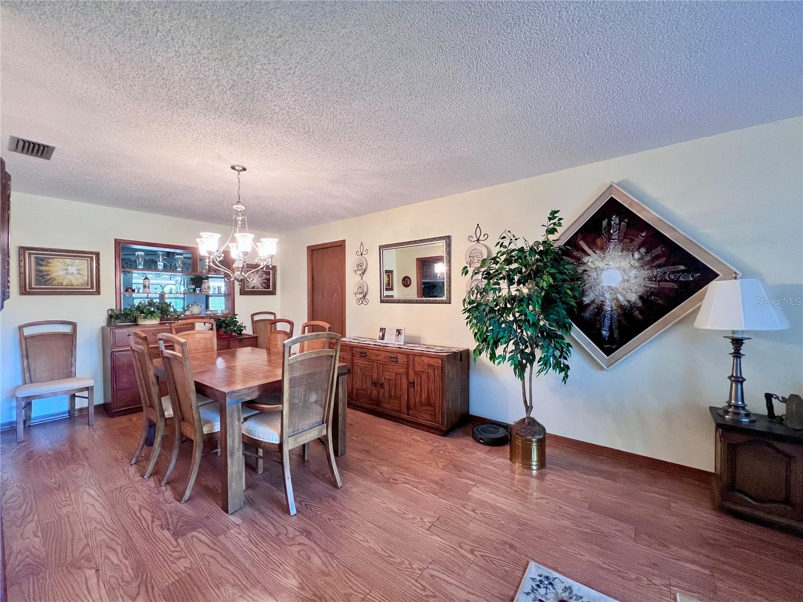 Image 16 of 53 For 2219 Alice Lane