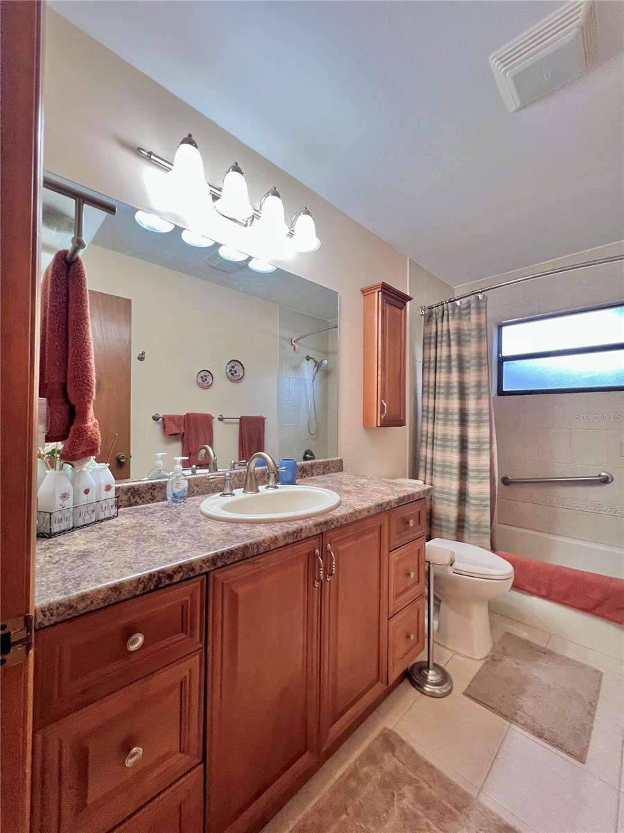 Image 34 of 53 For 2219 Alice Lane