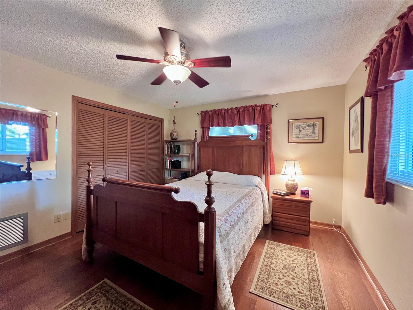 Image 36 of 53 For 2219 Alice Lane