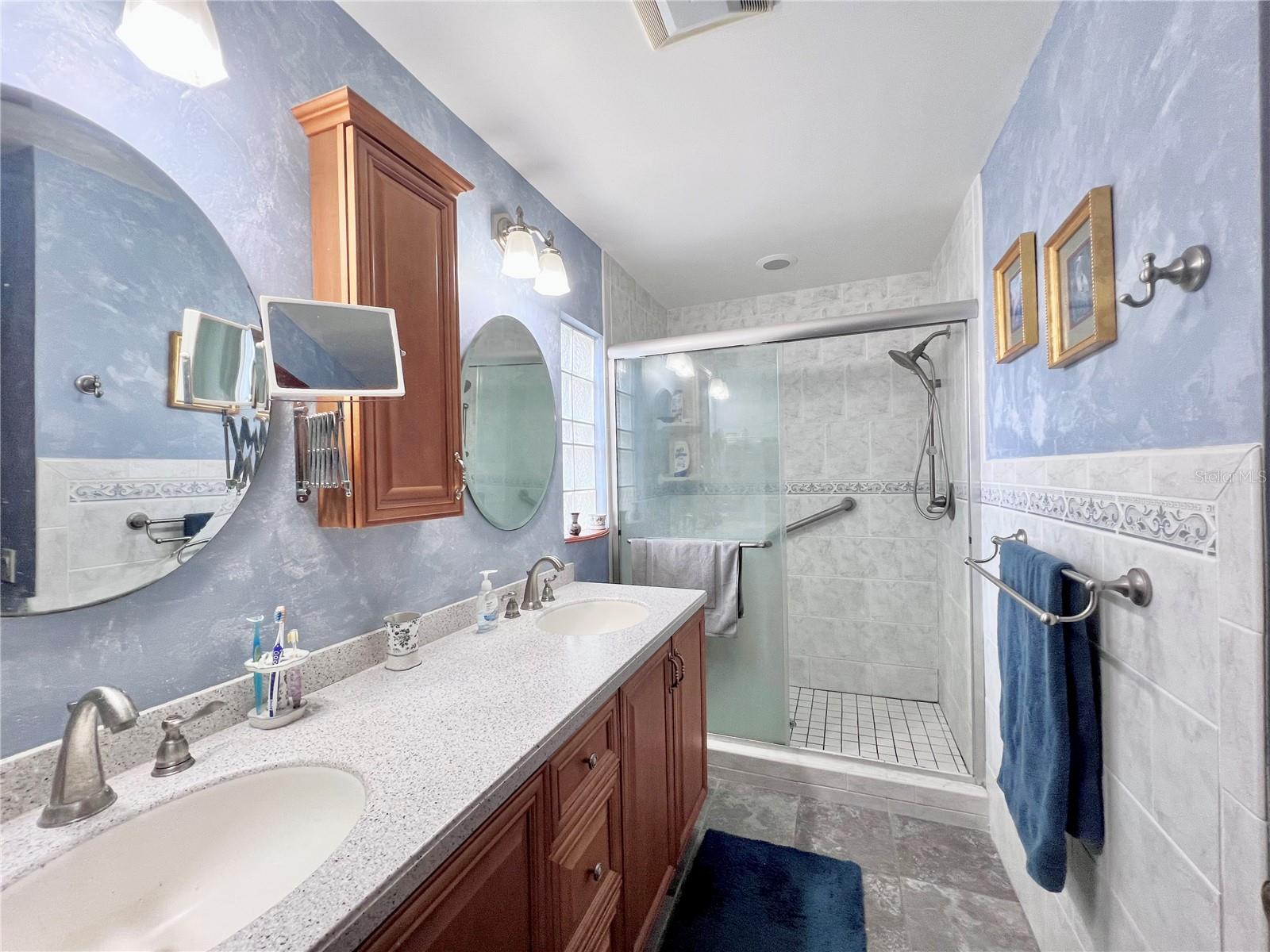 Image 45 of 53 For 2219 Alice Lane