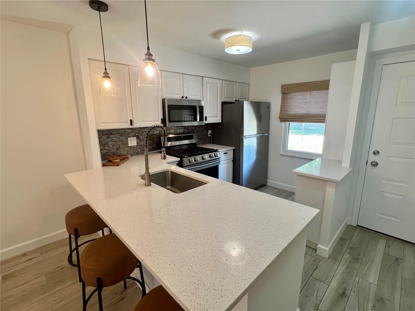 Image 2 of 24 For 1188 Mission Circle 46a