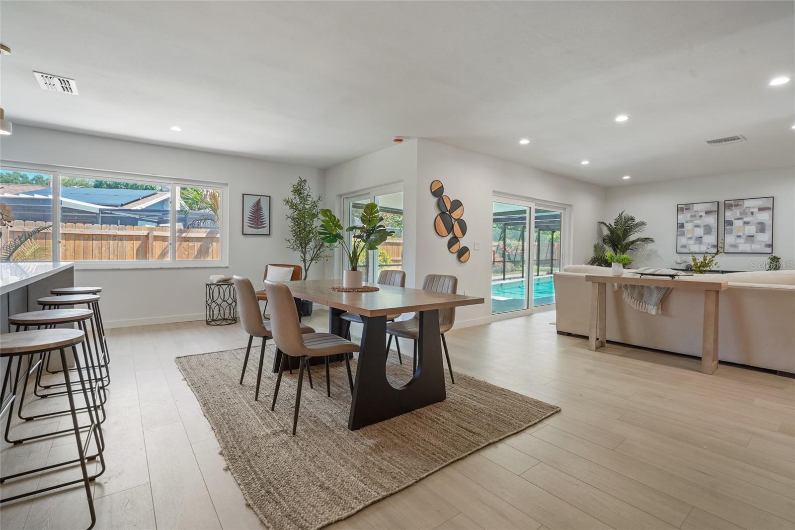 Image 10 of 36 For 2370 Robyn Court