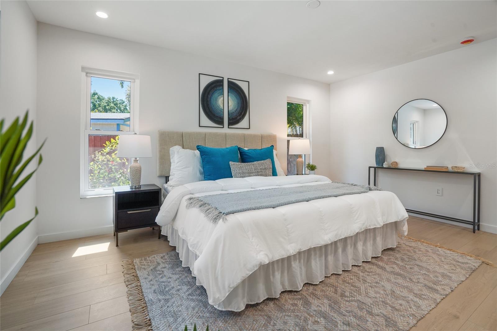 Image 18 of 36 For 2370 Robyn Court