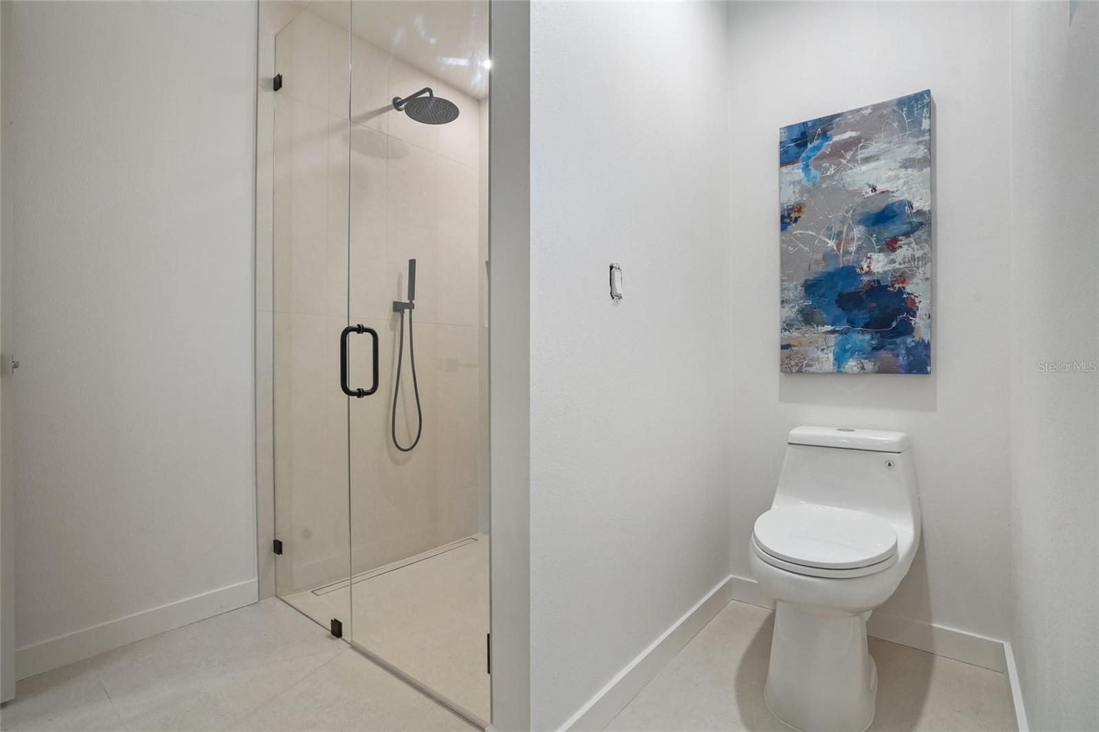 Image 20 of 36 For 2370 Robyn Court