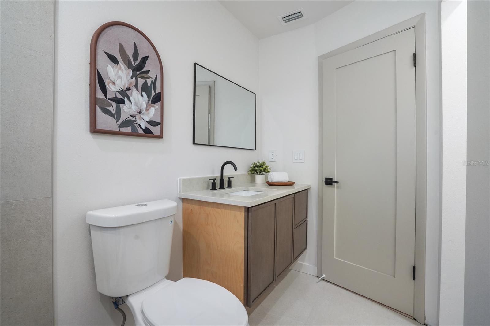 Image 25 of 36 For 2370 Robyn Court