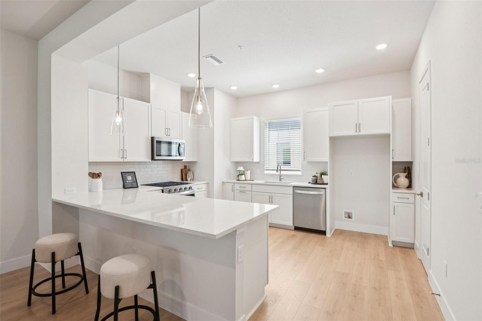 Image 15 of 40 For 3129 4th Terrace N