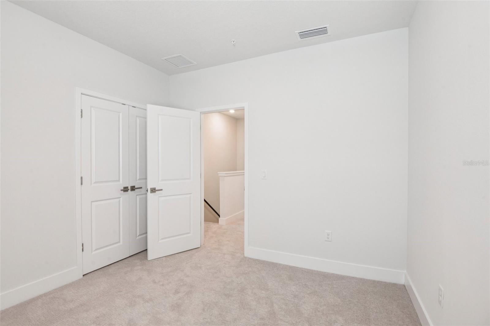 Image 22 of 40 For 3129 4th Terrace N