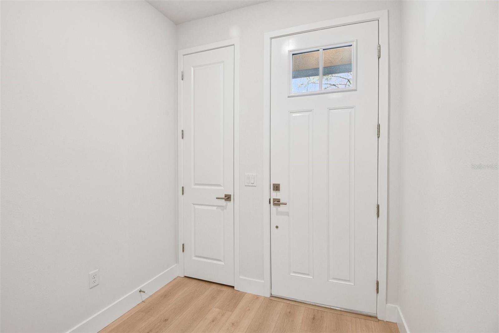 Image 3 of 40 For 3129 4th Terrace N