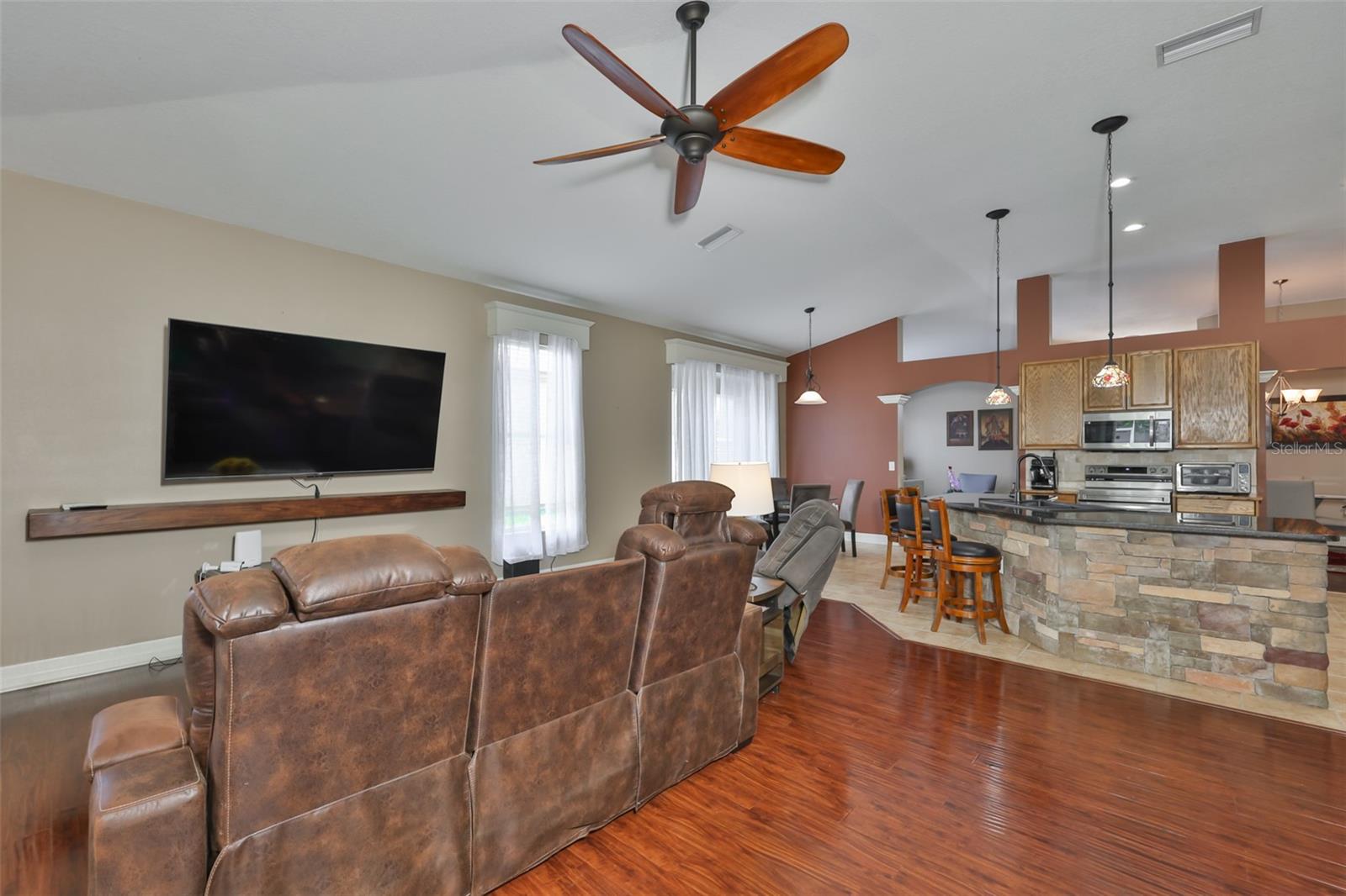 Image 26 of 70 For 7318 Guilford Pine Lane