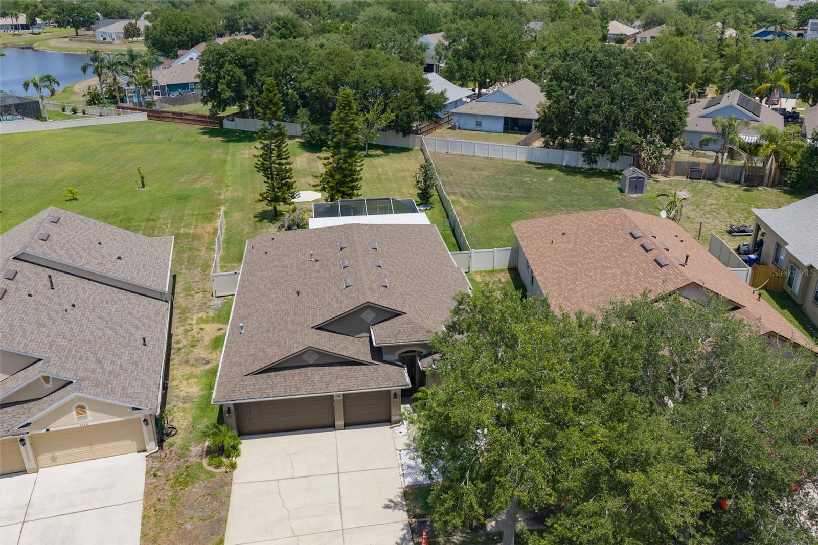 Image 3 of 70 For 7318 Guilford Pine Lane