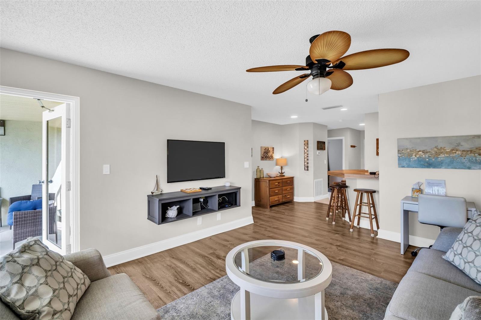 Image 17 of 50 For 1515 Pinellas Bayway S 14